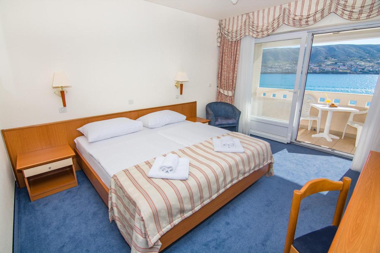 Family Hotel Pagus Паг Экстерьер фото